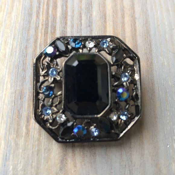 Givenchy Retired Filagree Black & Blue Large Crystal Floral Brooch! BNWOT - Picture 1 of 7